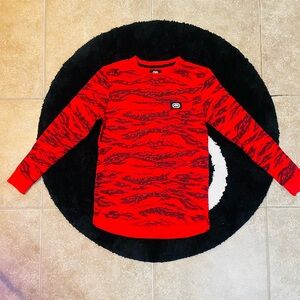 Ecko Unlimited Red and Black Graphic Long Sleeve Thermal Shirt